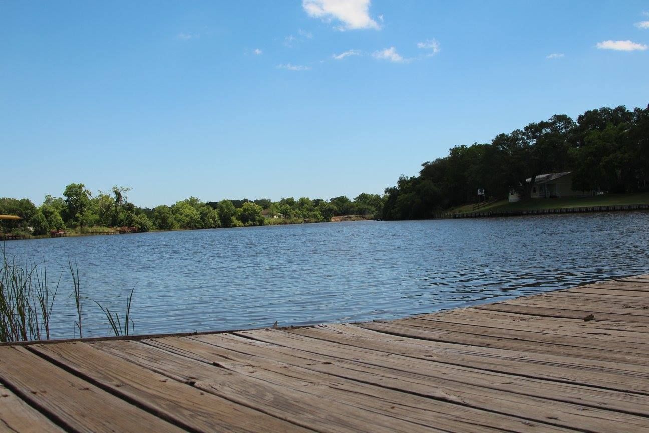 San Bernard River from the park's waterfront