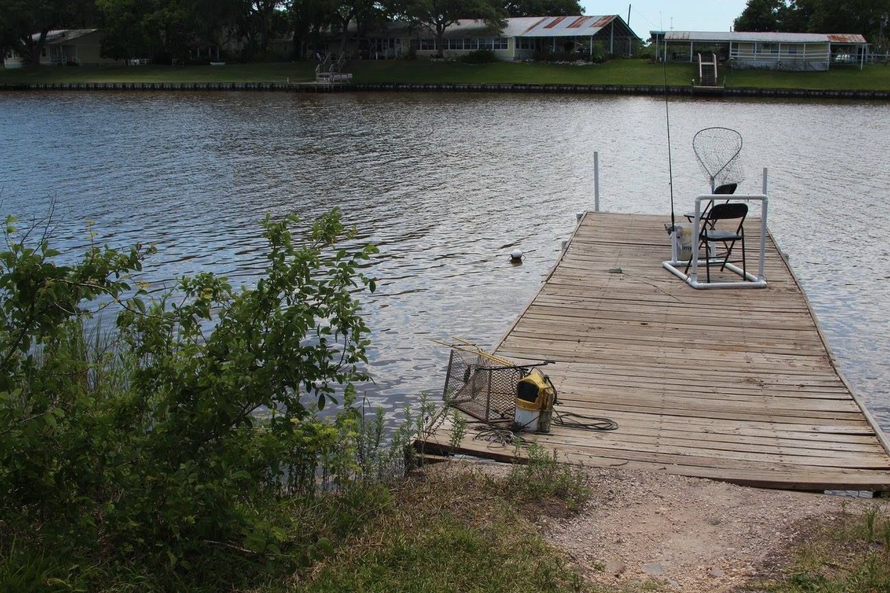 Private fishing pier on the San Bernard River