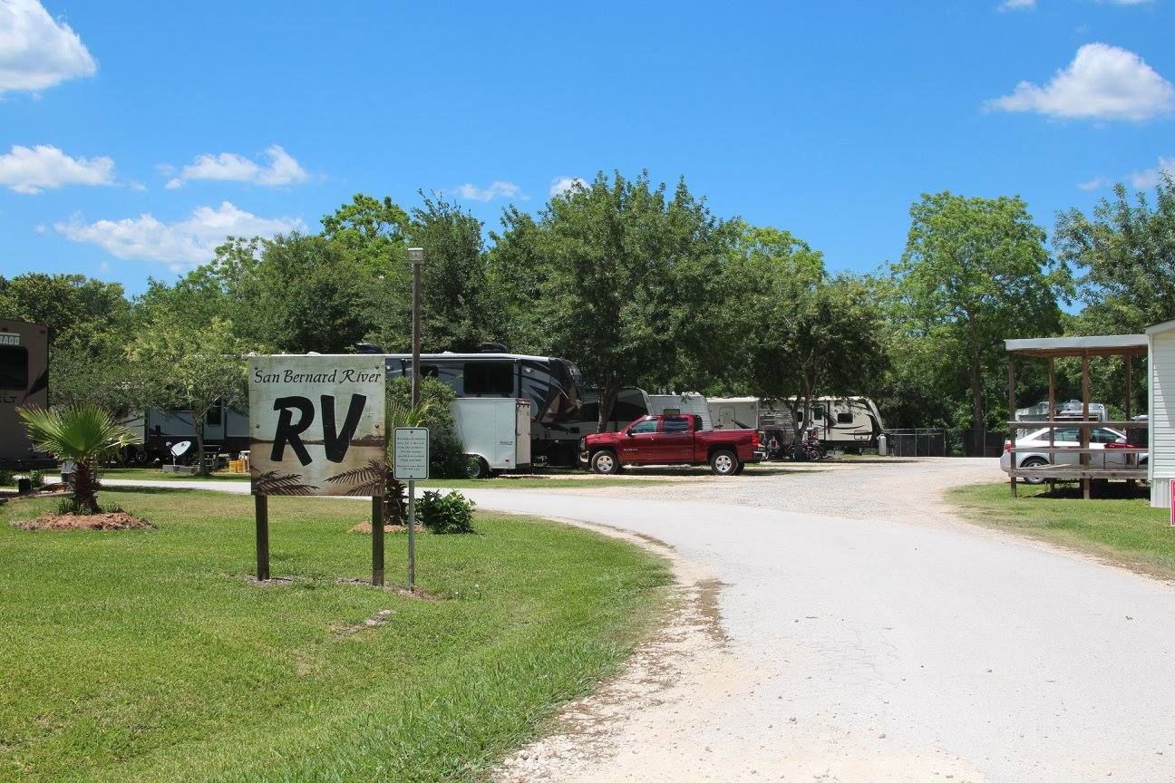 San Bernard River RV Park entrance and RV sites